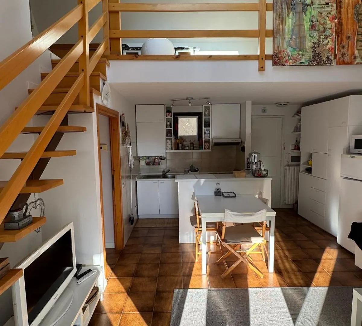 Casa Oliva Little Nest Apartment Barni